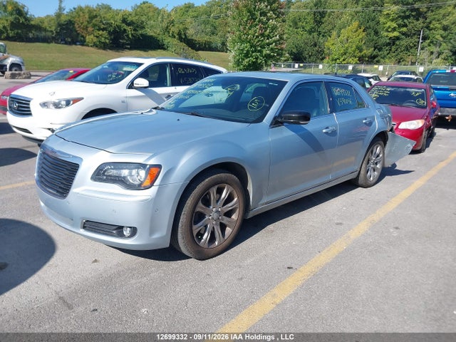 2013 Chrysler 300 S მანქანა იყიდება აუქციონზე, vin: 2C3CCAGG0DH590056, აუქციონის ნომერი: 12699332