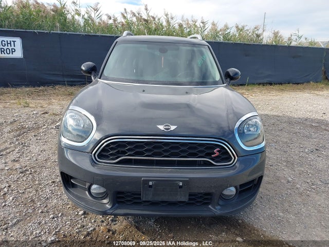 Mini Cooper S Countryman All4 2018 WMZYT5C37J3E59879 Image 13