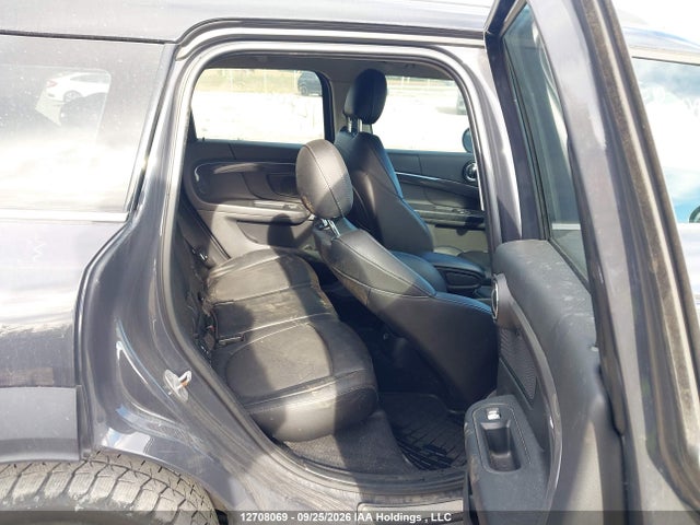 Mini Cooper S Countryman All4 2018 WMZYT5C37J3E59879 Image 8