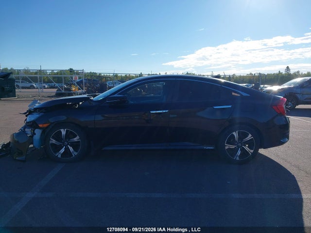 Honda Civic Touring 2017 2HGFC1F95HH106742 Image 15