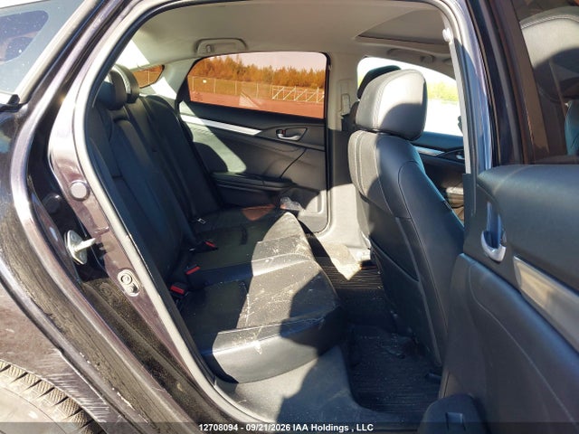 Honda Civic Touring 2017 2HGFC1F95HH106742 Image 8