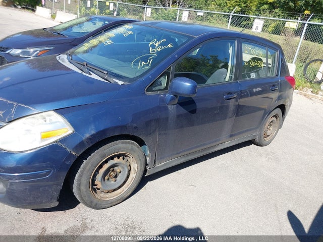2007 Nissan Versa 1.8s მანქანა იყიდება აუქციონზე, vin: 3N1BC13E87L362834, აუქციონის ნომერი: 12708098