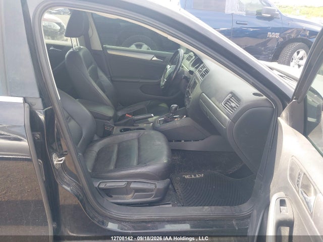 Auction sale of the 2016 Volkswagen Jetta 1.8 Tsi Comfortline/1.8 Tsi Highline, vin: 3VWL07AJXGM393586, lot number: 12708142