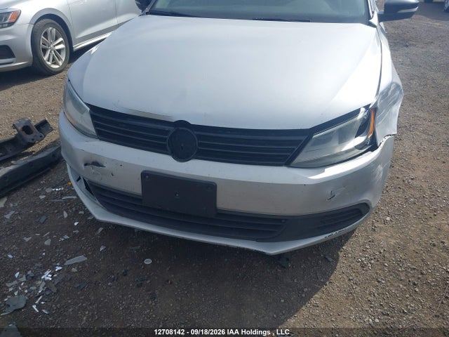Auction sale of the 2016 Volkswagen Jetta 1.8 Tsi Comfortline/1.8 Tsi Highline, vin: 3VWL07AJXGM393586, lot number: 12708142