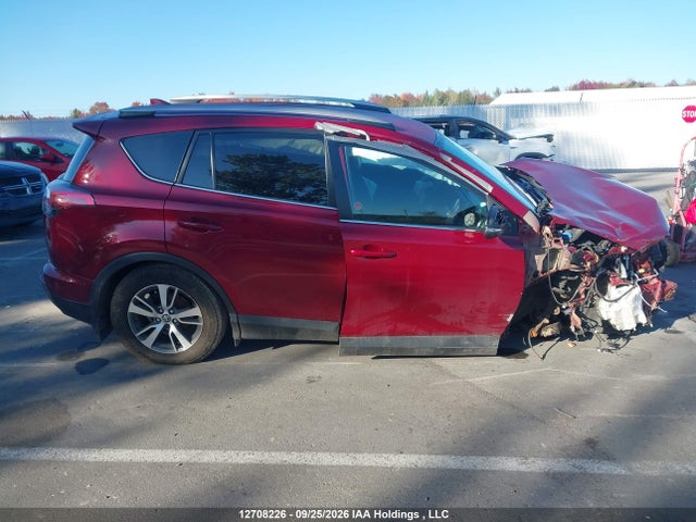 Toyota RAV4 LE 2018 2T3BFREV5JW802752 Image 14