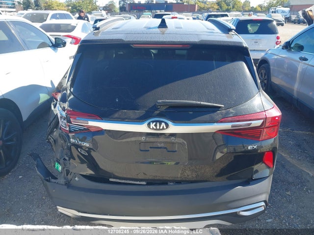 2021 Kia Seltos S მანქანა იყიდება აუქციონზე, vin: KNDEUCAA1M7133687, აუქციონის ნომერი: 12708245