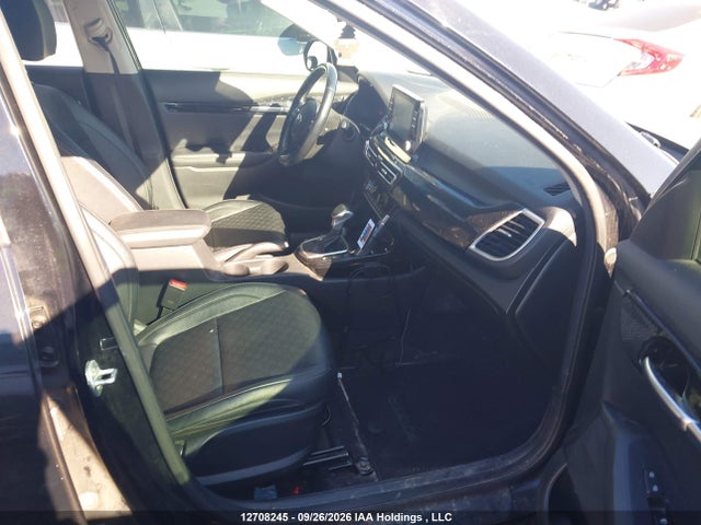 2021 Kia Seltos S მანქანა იყიდება აუქციონზე, vin: KNDEUCAA1M7133687, აუქციონის ნომერი: 12708245