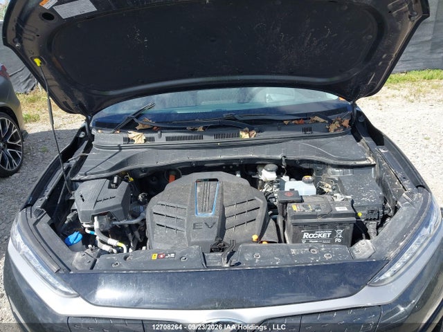 12708264 :رقم المزاد ، KM8K33AG4MU108886 vin ، 2021 Hyundai Kona Limited مزاد بيع