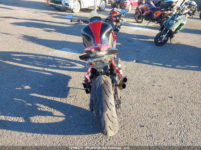 2016 Kawasaki Zr1000 G მანქანა იყიდება აუქციონზე, vin: JKAZRCG17GA010570, აუქციონის ნომერი: 12708273