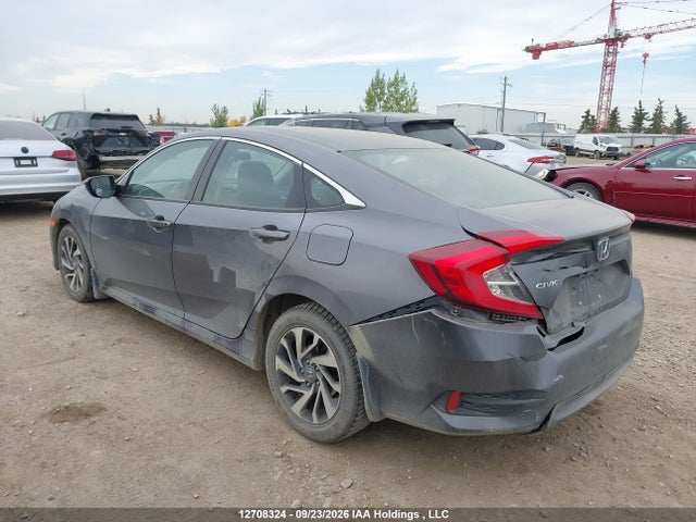 Honda Civic 2018 2HGFC2F83JH035754 Image 3