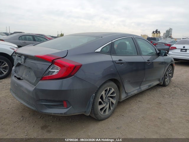 Honda Civic 2018 2HGFC2F83JH035754 Image 4