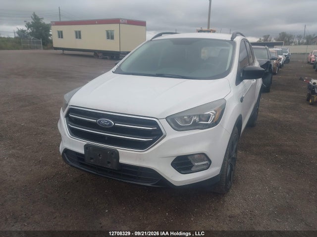Ford ESCAPE SE 2017 1FMCU9GD3HUD97024 Image 2