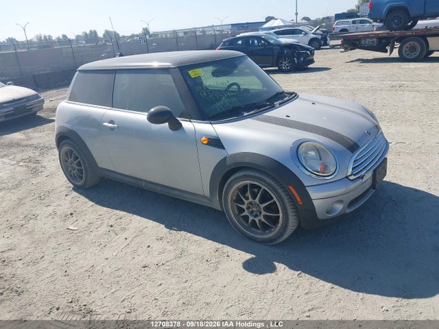 12708378 :رقم المزاد ، WMWMF3C57ATZ22819 vin ، 2010 Mini Cooper مزاد بيع