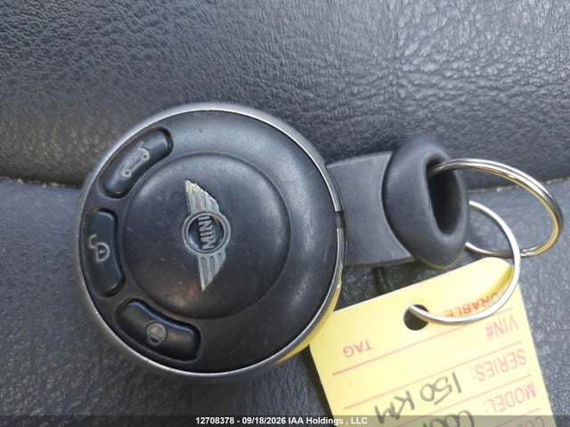 12708378 :رقم المزاد ، WMWMF3C57ATZ22819 vin ، 2010 Mini Cooper مزاد بيع
