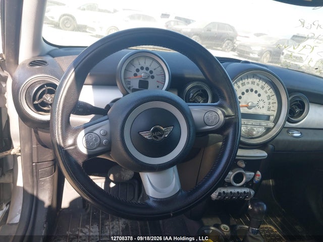 12708378 :رقم المزاد ، WMWMF3C57ATZ22819 vin ، 2010 Mini Cooper مزاد بيع