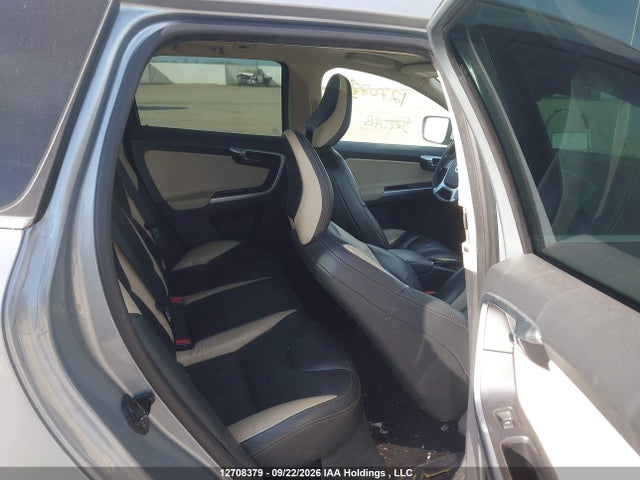 Продаж на аукціоні авто 2011 Volvo Xc60 T6 Level 3/t6 R-design, vin: YV4902DZ5B2149911, номер лоту: 12708379
