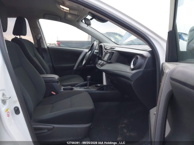 Продажа на аукционе авто 2018 Toyota Rav4, vin: 2T3BFREV0JW767568, номер лота: 12708391