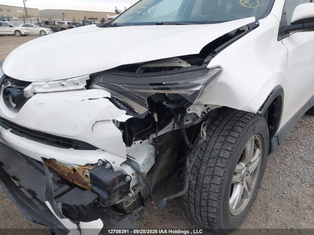 Продажа на аукционе авто 2018 Toyota Rav4, vin: 2T3BFREV0JW767568, номер лота: 12708391