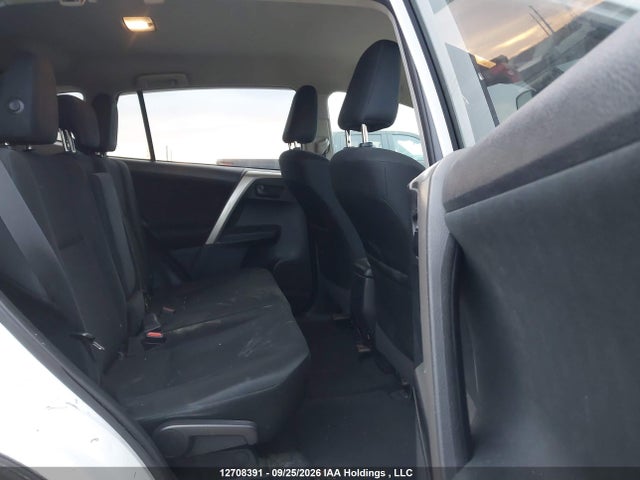 Продажа на аукционе авто 2018 Toyota Rav4, vin: 2T3BFREV0JW767568, номер лота: 12708391