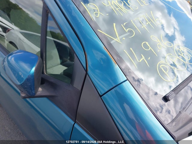 12702751 :رقم المزاد ، JTDKTUD36CD517716 vin ، 2012 Toyota Yaris Le مزاد بيع