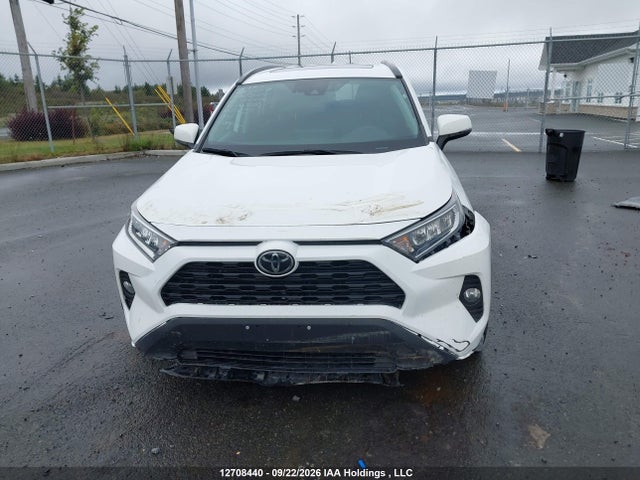 Продажа на аукционе авто 2021 Toyota Rav4 Xle/xle Premium, vin: 2T3R1RFV6MC215770, номер лота: 12708440