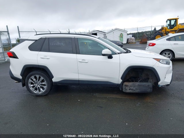 Продажа на аукционе авто 2021 Toyota Rav4 Xle/xle Premium, vin: 2T3R1RFV6MC215770, номер лота: 12708440