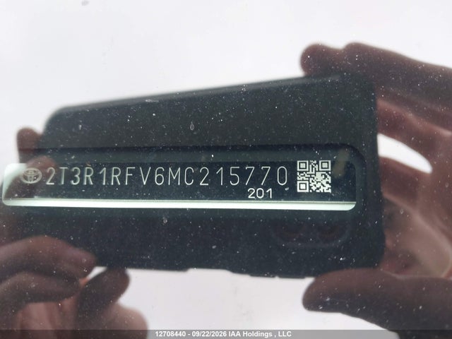 Продажа на аукционе авто 2021 Toyota Rav4 Xle/xle Premium, vin: 2T3R1RFV6MC215770, номер лота: 12708440