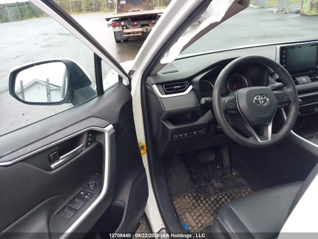 Продажа на аукционе авто 2021 Toyota Rav4 Xle/xle Premium, vin: 2T3R1RFV6MC215770, номер лота: 12708440