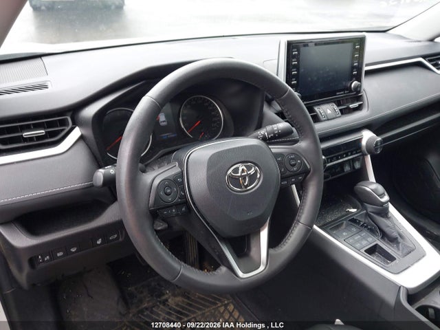 Продажа на аукционе авто 2021 Toyota Rav4 Xle/xle Premium, vin: 2T3R1RFV6MC215770, номер лота: 12708440