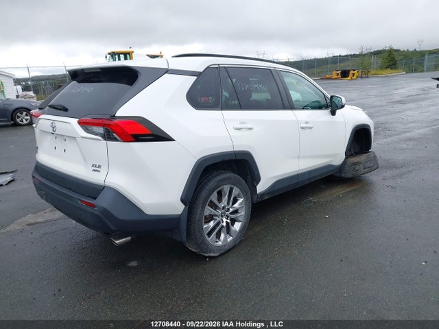 Продажа на аукционе авто 2021 Toyota Rav4 Xle/xle Premium, vin: 2T3R1RFV6MC215770, номер лота: 12708440
