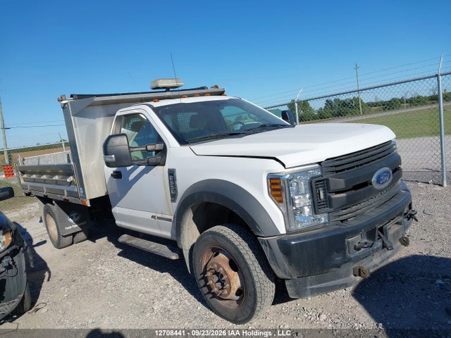 Ford F550 Super Duty 2019 1FDUF5HT6KDA21776 zdjęcie główne