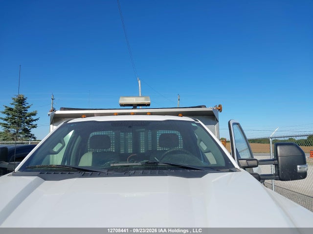 Ford F550 Super Duty 2019 1FDUF5HT6KDA21776 Image 16