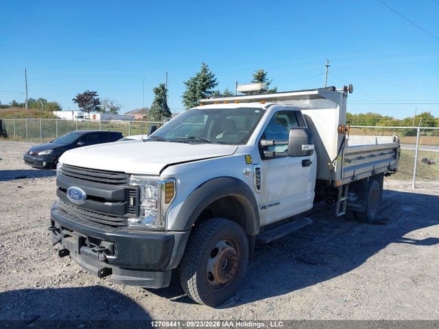 Ford F550 Super Duty 2019 1FDUF5HT6KDA21776 Image 2