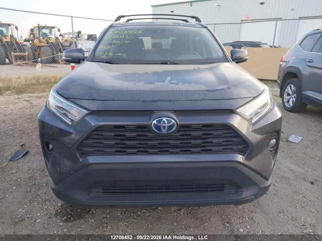 2021 Toyota Rav4 Xle მანქანა იყიდება აუქციონზე, vin: 2T3RWRFV4MW121130, აუქციონის ნომერი: 12708452