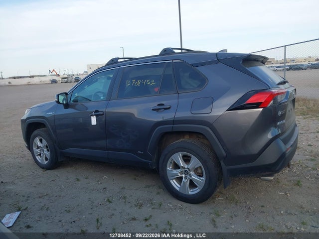 2021 Toyota Rav4 Xle მანქანა იყიდება აუქციონზე, vin: 2T3RWRFV4MW121130, აუქციონის ნომერი: 12708452