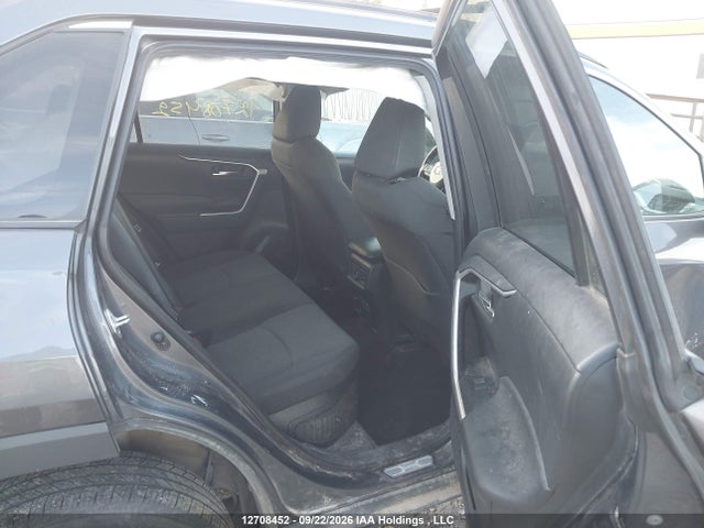 2021 Toyota Rav4 Xle მანქანა იყიდება აუქციონზე, vin: 2T3RWRFV4MW121130, აუქციონის ნომერი: 12708452