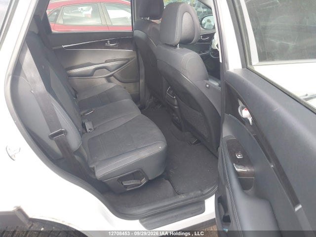 KIA Sorento Lx/l 2016 5XYPGDA19GG153179 Image 8