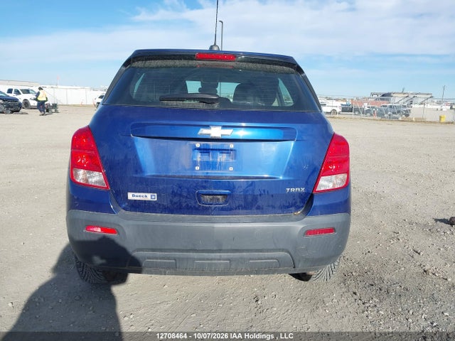 3GNCJKSB2GL272705 Chevrolet TRAX LS