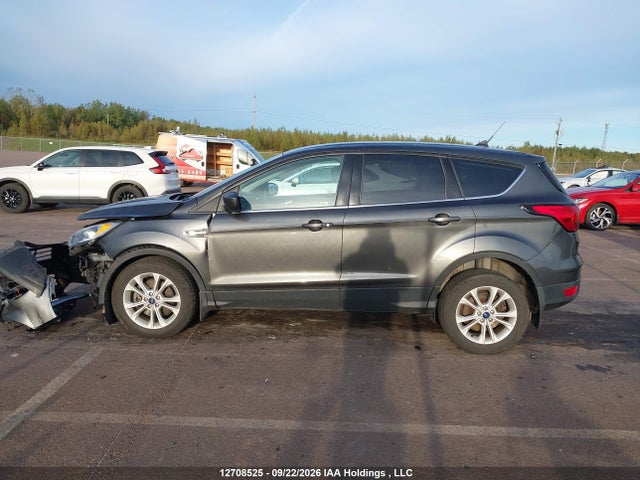 Ford ESCAPE SE 2019 1FMCU9GD5KUC40473 Image 15