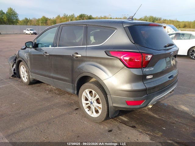 Ford ESCAPE SE 2019 1FMCU9GD5KUC40473 Image 3