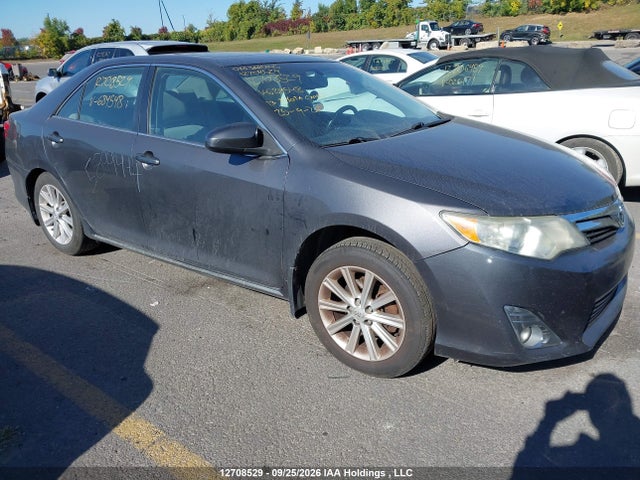 2013 Toyota Camry Ce/xle მანქანა იყიდება აუქციონზე, vin: 4T1BF1FK2DU684548, აუქციონის ნომერი: 12708529