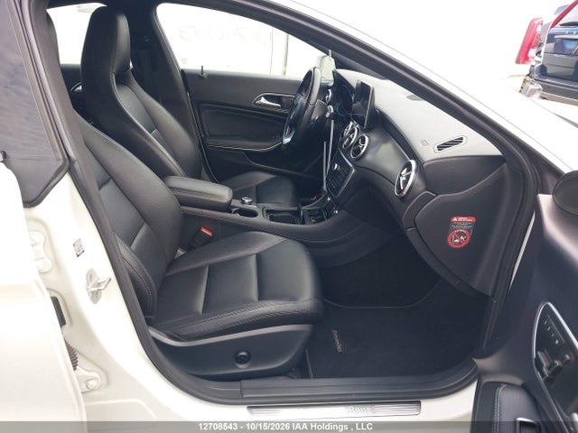 2015 Mercedes-benz Cla 250 4matic მანქანა იყიდება აუქციონზე, vin: WDDSJ4GBXFN206190, აუქციონის ნომერი: 12708543