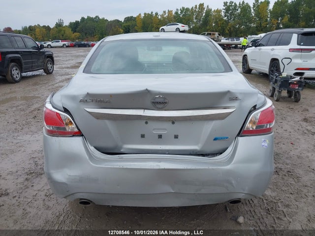 2015 Nissan Altima მანქანა იყიდება აუქციონზე, vin: 1N4AL3AP3FN864020, აუქციონის ნომერი: 12708546