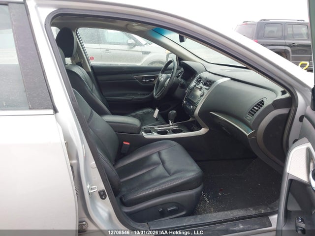 2015 Nissan Altima მანქანა იყიდება აუქციონზე, vin: 1N4AL3AP3FN864020, აუქციონის ნომერი: 12708546