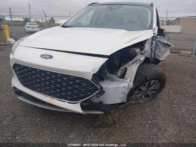 Продажа на аукционе авто 2020 Ford Escape Titanium, vin: 1FMCU9DZXLUC40972, номер лота: 12708603
