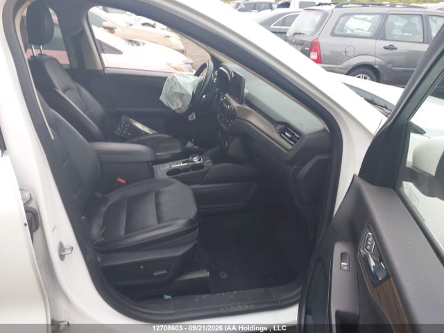 Продажа на аукционе авто 2020 Ford Escape Titanium, vin: 1FMCU9DZXLUC40972, номер лота: 12708603