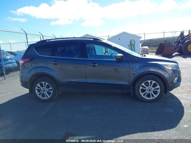 Продажа на аукционе авто 2017 Ford Escape Se, vin: 1FMCU9GD9HUD69678, номер лота: 12708610