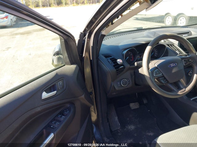 Продажа на аукционе авто 2017 Ford Escape Se, vin: 1FMCU9GD9HUD69678, номер лота: 12708610