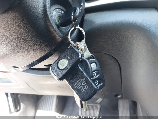 Hyundai Elantra Le 2017 5NPD74LF7HH052793 Image 11