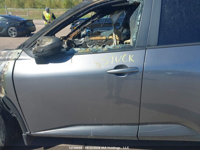 JN8BT3BB6PW213000 Nissan ROGUE SV